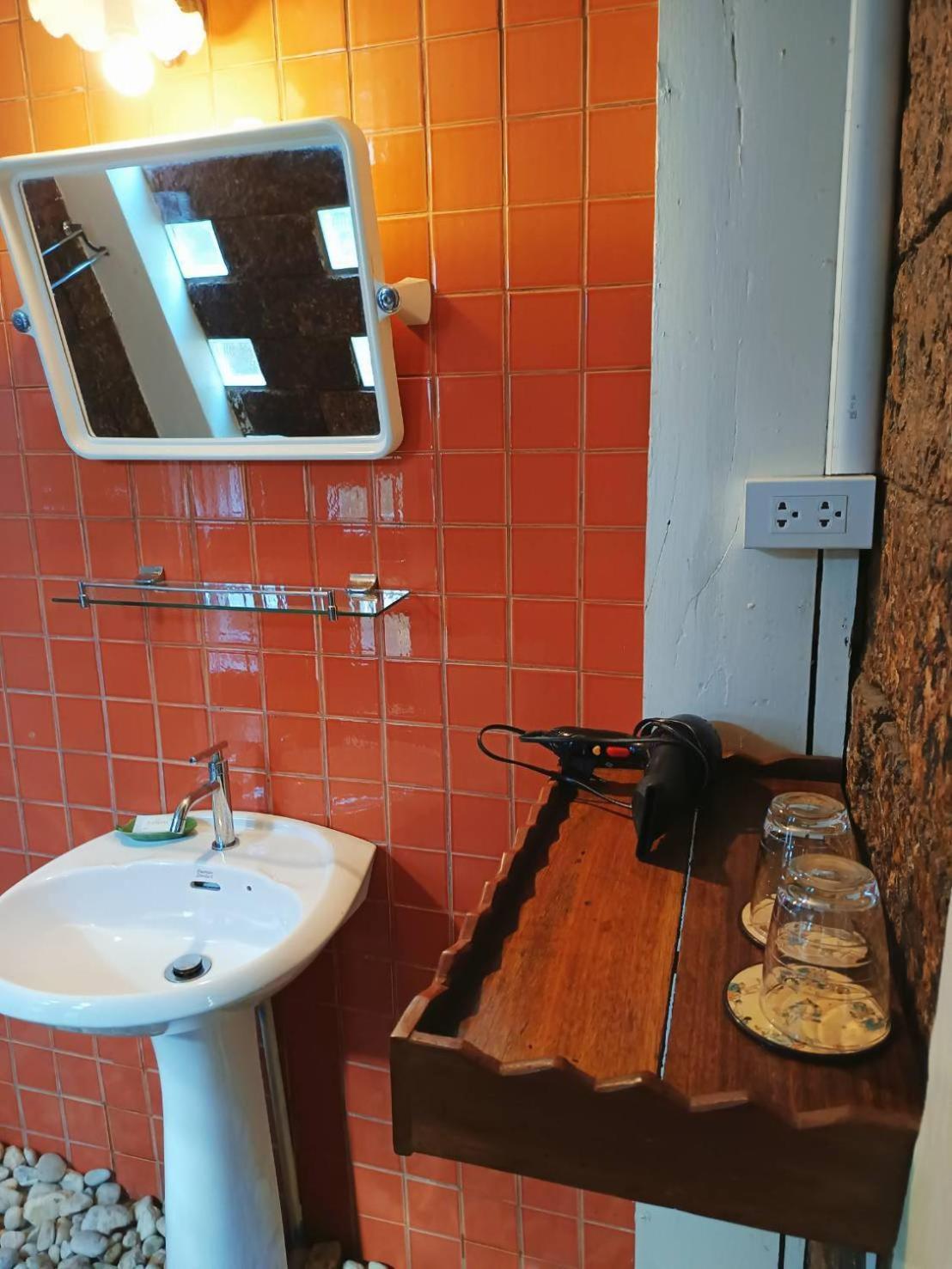 Tonnam Homestay Chiang Mai Esterno foto